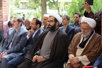 مراسم رونمایی از یادمان شهدای گمنام